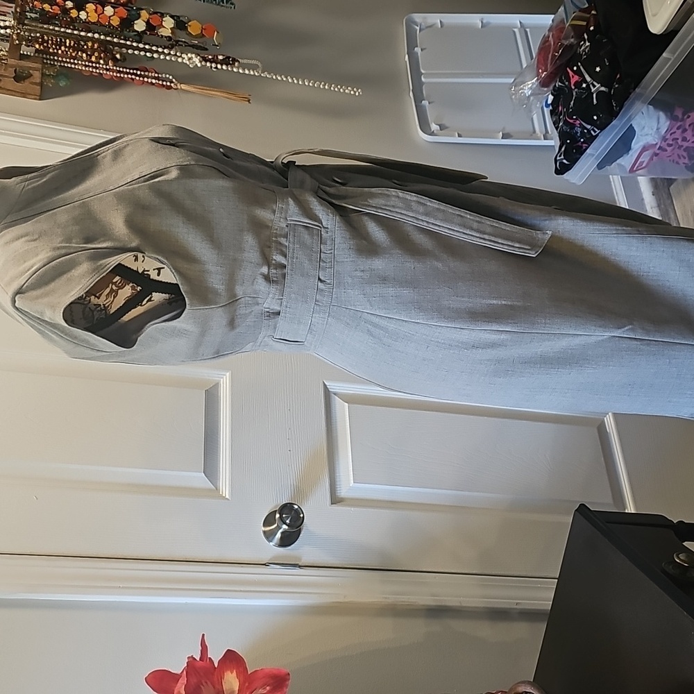 Calvin Klein Claassic Dress, Cap Sleeve, Belted, Gray.  Women's, Size 4P - Picture 2 of 13
